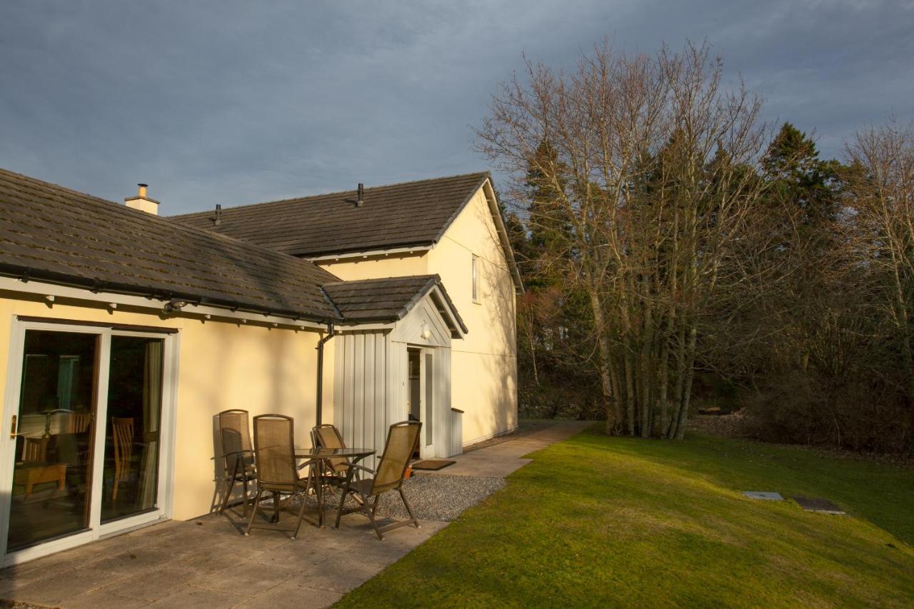 Loch Ness Abbey Cottages Fort Augustus Extérieur photo