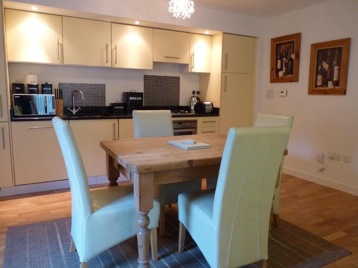 Loch Ness Abbey Cottages Fort Augustus Extérieur photo