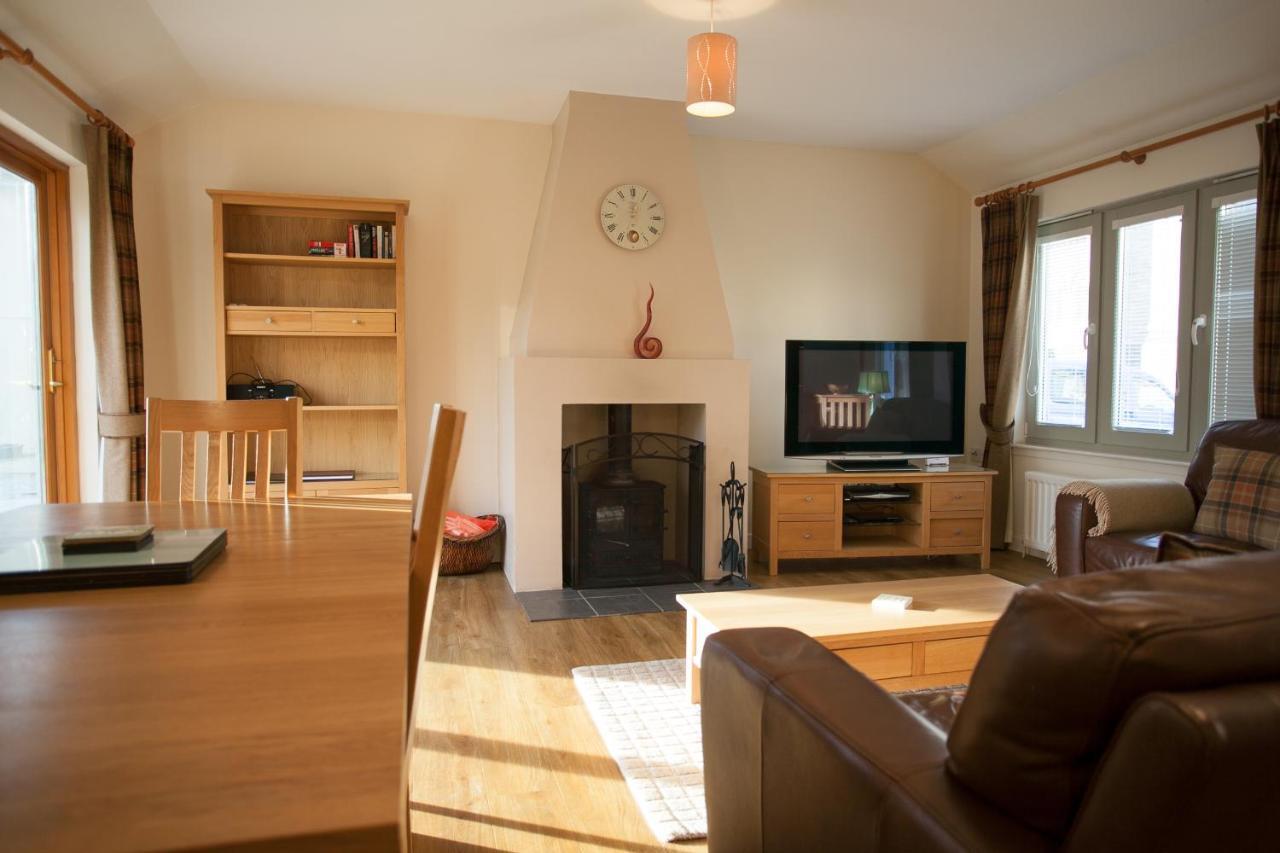 Loch Ness Abbey Cottages Fort Augustus Extérieur photo