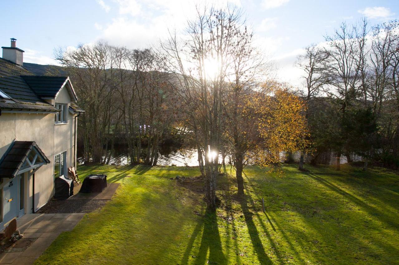Loch Ness Abbey Cottages Fort Augustus Extérieur photo